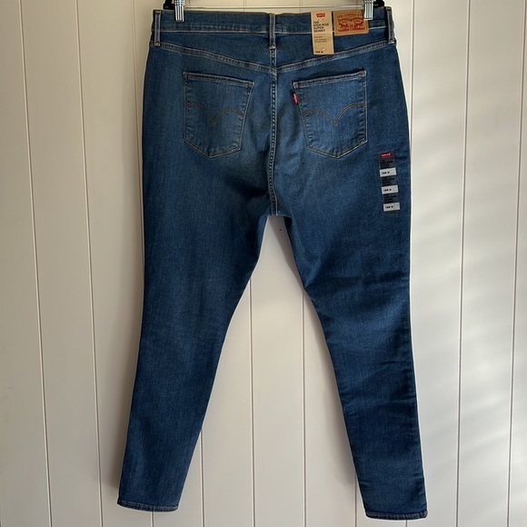 Levi's High Rise Skinny Jeans - Classic Blue - Picture 5 of 12